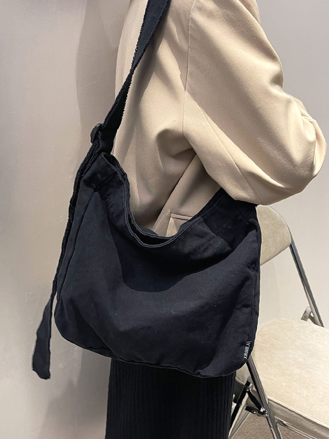 Minimalist Ripped Trim Shoulder Bag for Women Shoulder Bags