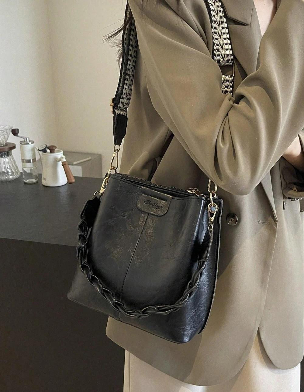 PU Bucket Bag Versatile Shoulder Handbag Women Tote Bag