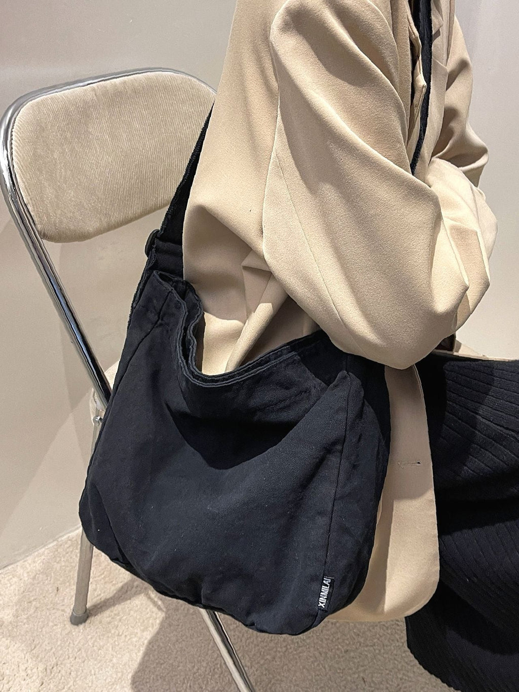 Minimalist Ripped Trim Shoulder Bag for Women Shoulder Bags