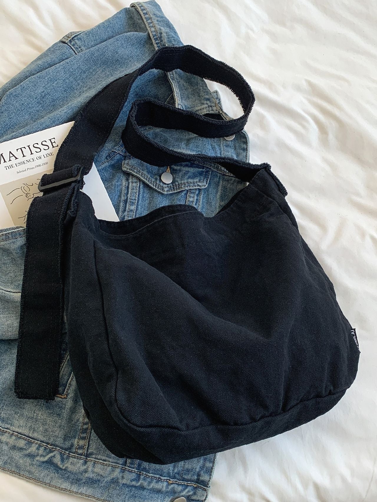 Minimalist Ripped Trim Shoulder Bag for Women Shoulder Bags